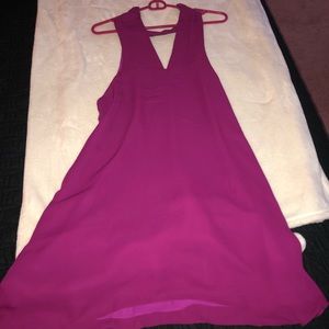Lulus slightly open back shift dress